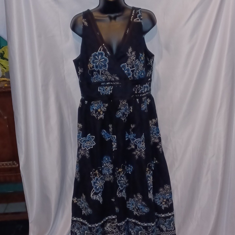 Signature by Robbie Bee Dress Black, Teal and White, embroidered